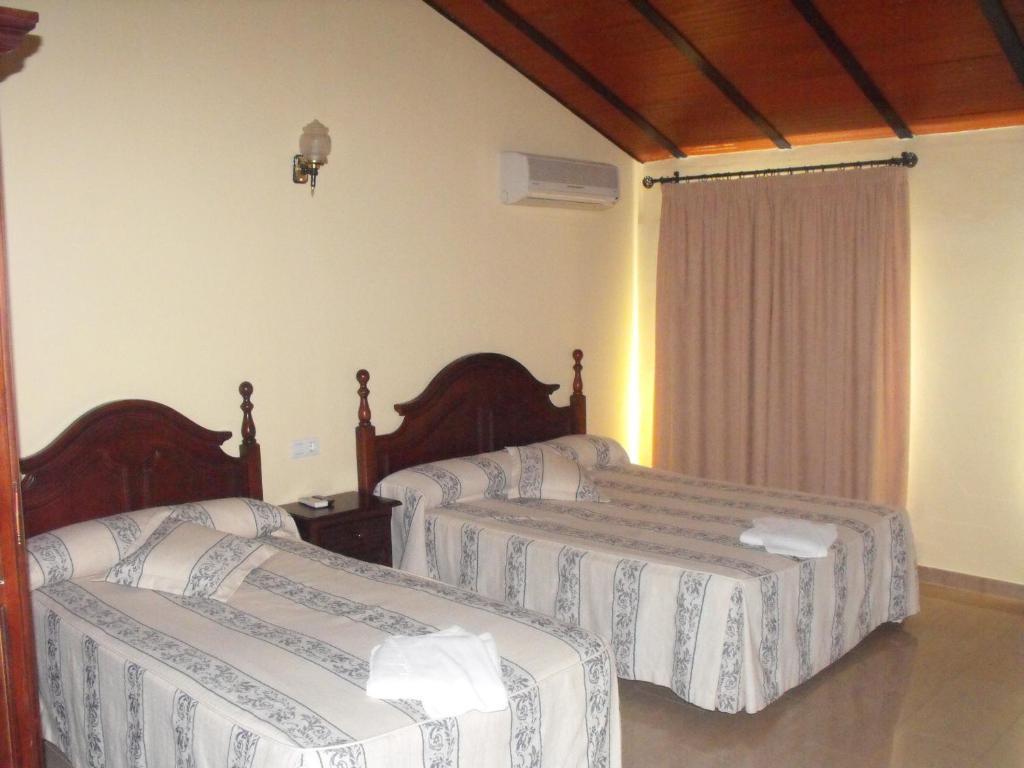 Hotel Hostal Nicol'S Luque Zewnętrze zdjęcie